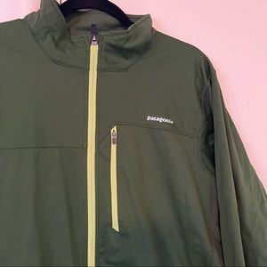 Patagonia green Sweater/jacket